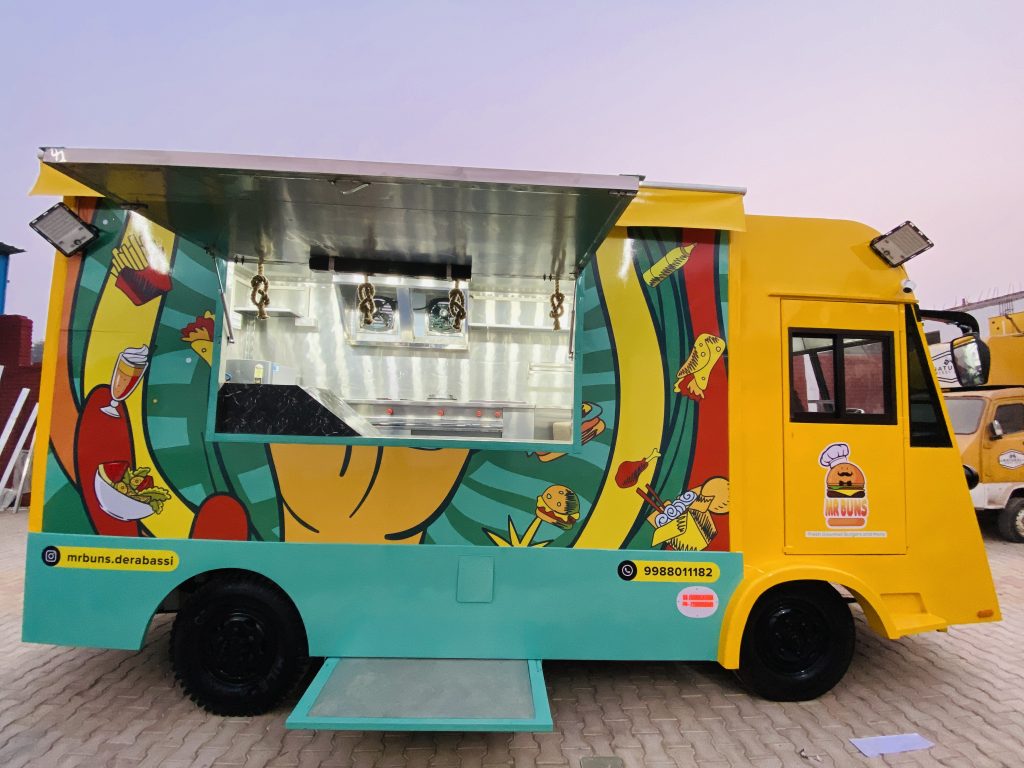Mr Buns food truck (TATA LPT)